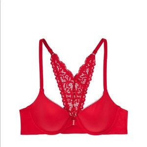 NWT Victoria’s Secret Demi bra 🍓